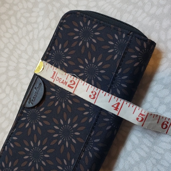 Travelon Travel Wristlet Wallet with ID Protection-Fabulous Condition - Picture 5 of 6